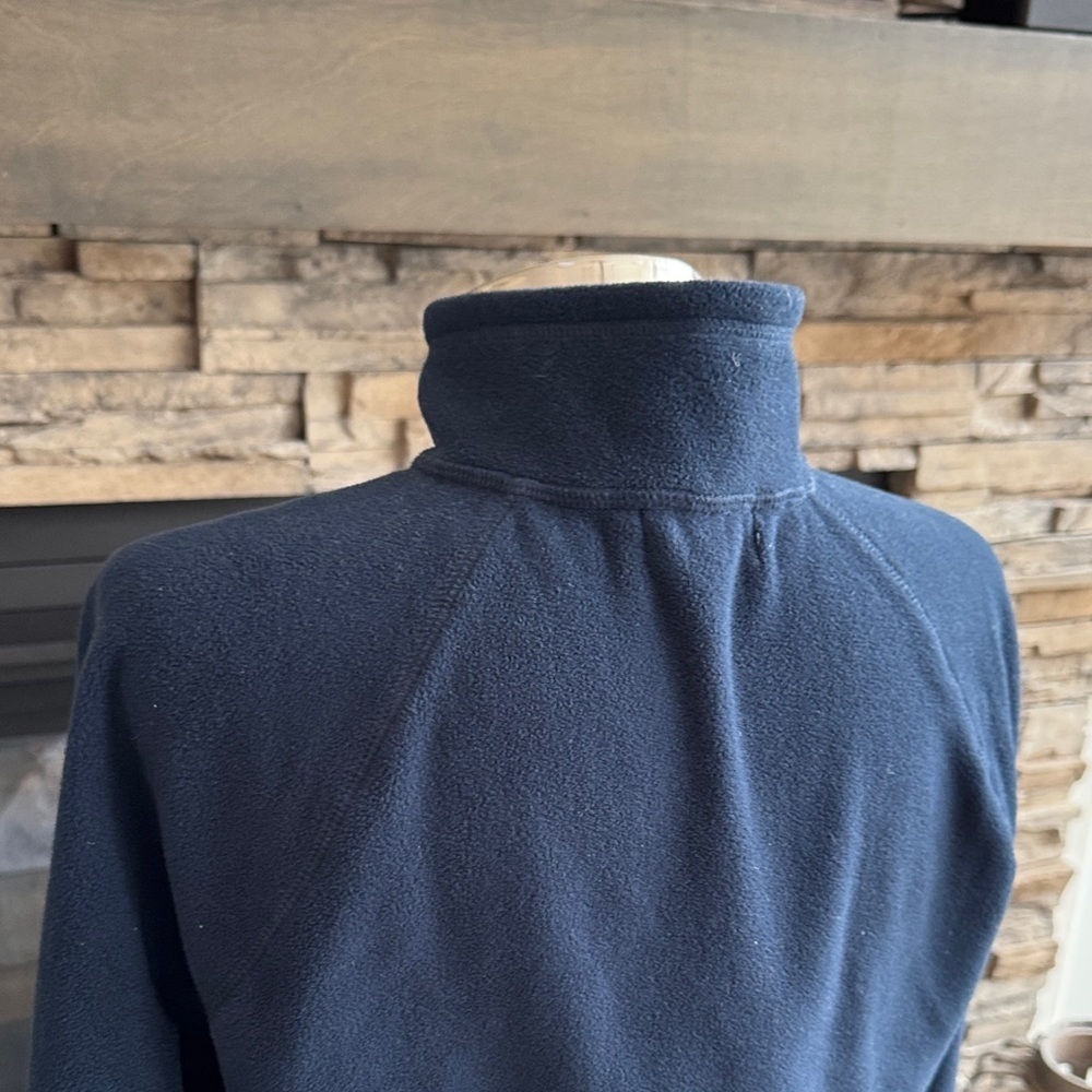 Vineyard Vines Women's Navy Fleece Turtleneck Sweater - Picture 7 of 9